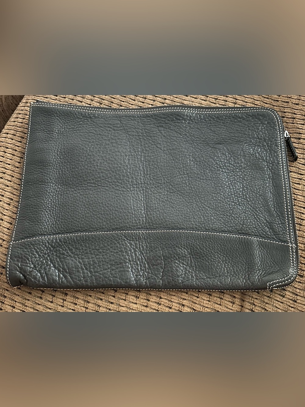 Levenger Laptop Bag Dark Brown Pebbled Leather Zipper Quiet Luxury Soft Classic